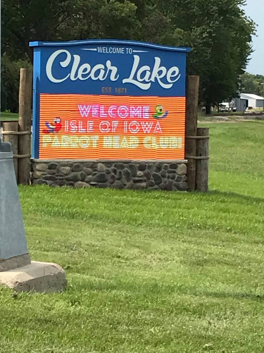 Clear-Lake-Welcome-sign-1