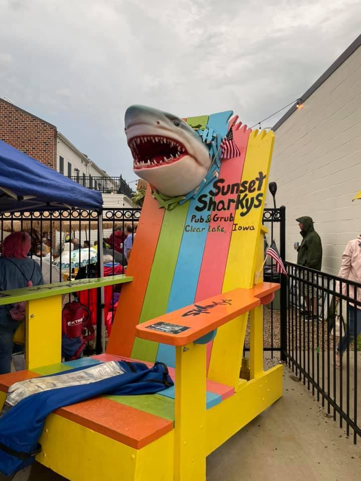 Sunset-Sharky-Chair